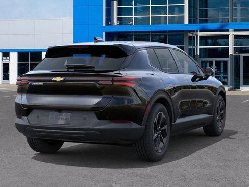 New 2026 Chevrolet Equinox EV LT image 4