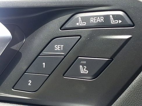 Used 2024 BMW X7 xDrive40i AWD/4WD image 27
