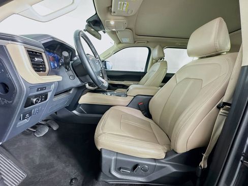 Used 2024 Ford Expedition Max Limited RWD image 15