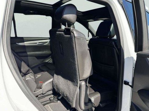 Used 2023 Cadillac XT6 Luxury FWD image 57