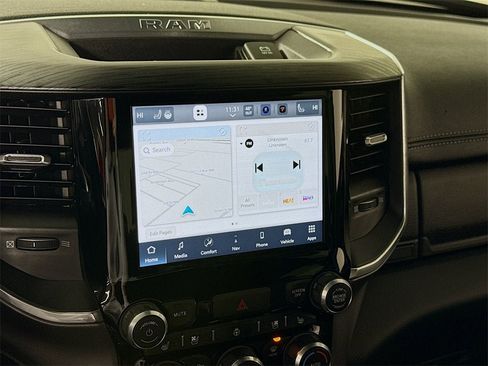 Used 2024 RAM 1500 Laramie image 9