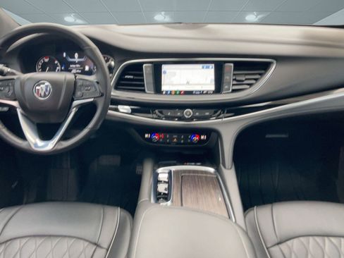 Used 2023 Buick Enclave Avenir image 15