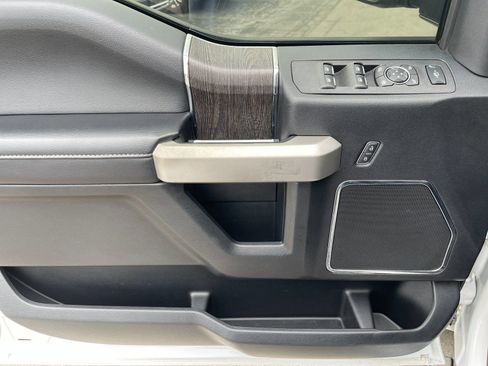 Used 2021 Ford F250 Lariat w/ FX4 Off-Road Package image 12