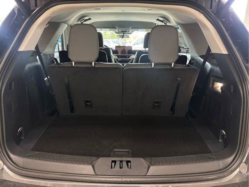 New 2026 Ford Explorer Active w/ Active Comfort Package AWD/4WD image 8