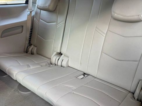 Used 2017 Cadillac Escalade Premium Luxury AWD/4WD image 10