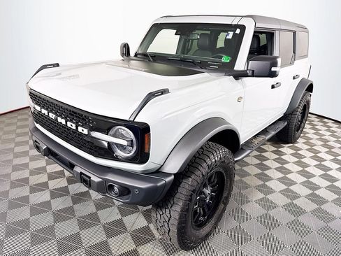 Used 2023 Ford Bronco Wildtrak AWD/4WD image 3