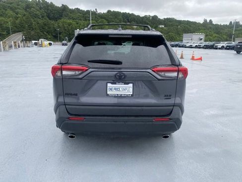 Certified 2023 Toyota RAV4 XLE w/ Convenience Package AWD/4WD image 11