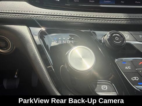 New 2027 Chrysler Pacifica Select w/ Family Tech Group FWD image 16