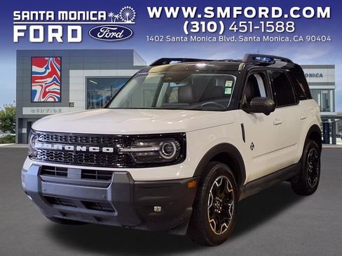 Used 2025 Ford Bronco Sport Outer Banks w/ Outer Banks Tech Package+ AWD/4WD image 1