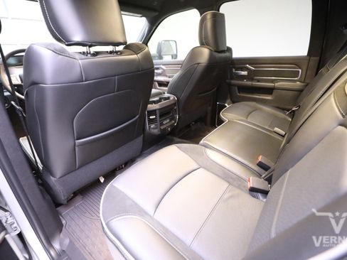 New 2026 RAM 3500 Laramie w/ Towing Technology Group image 9