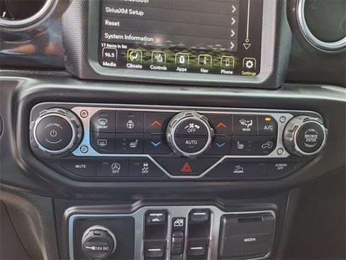 Used 2021 Jeep Wrangler Unlimited Sahara image 57