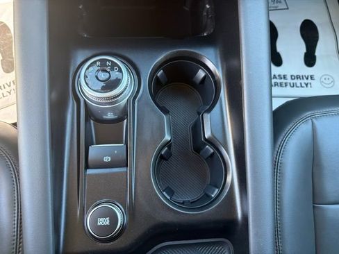 Certified 2025 Ford Explorer Active w/ Active Comfort Package AWD/4WD image 14