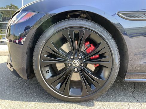 Used 2024 Jaguar XF R-Dynamic SE image 5