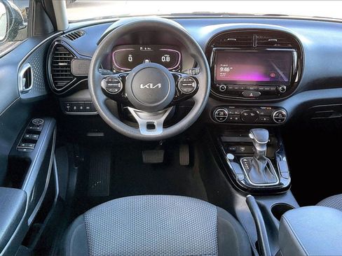 Certified 2023 Kia Soul S image 5