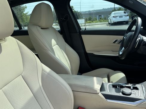 Certified 2023 BMW 330i xDrive Sedan w/ Premium Package AWD/4WD image 32