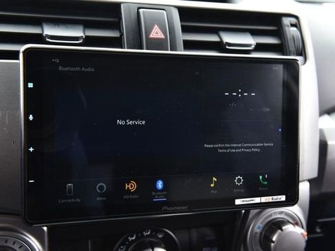 Used 2016 Toyota 4Runner SR5 image 12