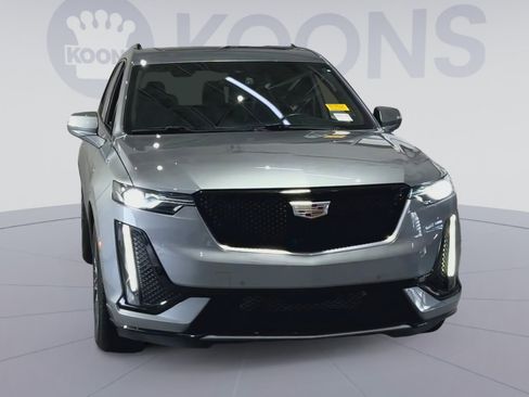 Used 2025 Cadillac XT6 Sport AWD/4WD image 4