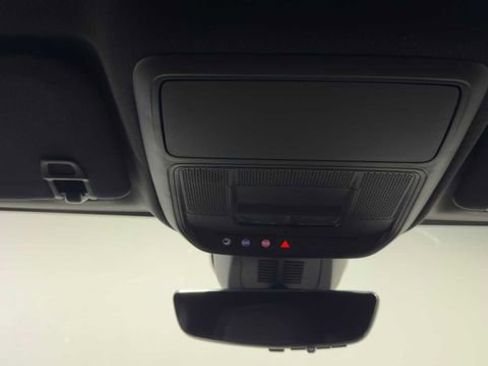 Used 2025 Chevrolet Equinox LT w/ Safety and Technology Package image 19