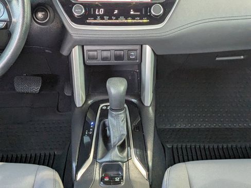 Used 2024 Toyota Corolla Cross AWD Hybrid image 18
