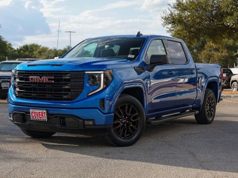 Used 2022 GMC Sierra 1500 Elevation RWD image 2