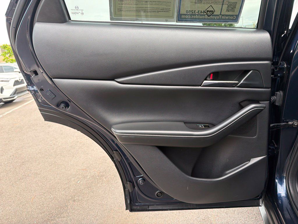 Used 2025 MAZDA CX-30 AWD 2.5 S w/ Preferred Package image 19
