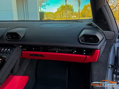 Used 2023 Lamborghini Huracan Tecnica image 40