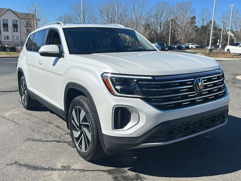 New 2026 Volkswagen Atlas SEL image 10