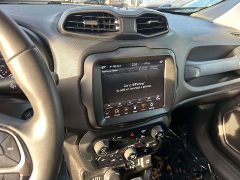 Used 2022 Jeep Renegade Latitude image 26