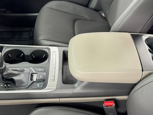 New 2026 Kia Carnival FWD image 33