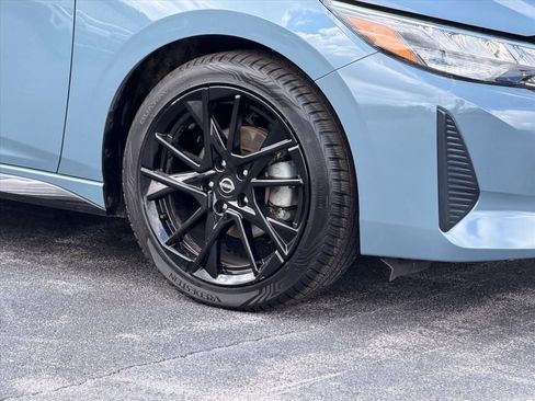Used 2025 Nissan Sentra SR w/ Midnight Edition FWD image 27