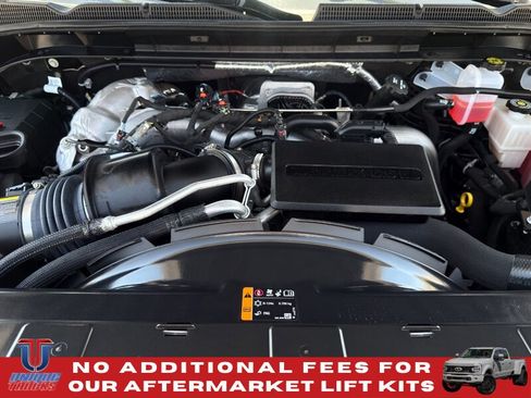 Used 2025 GMC Sierra 2500 AT4X AWD/4WD image 15