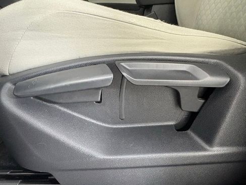 Used 2020 Volkswagen Tiguan S FWD image 14