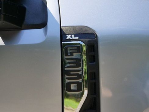 Used 2023 Ford F350 XL RWD image 45