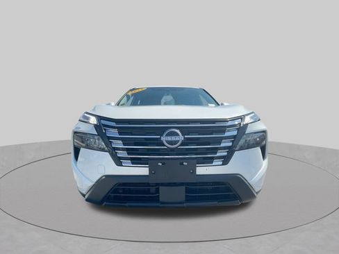 Certified 2024 Nissan Rogue SV AWD/4WD image 38