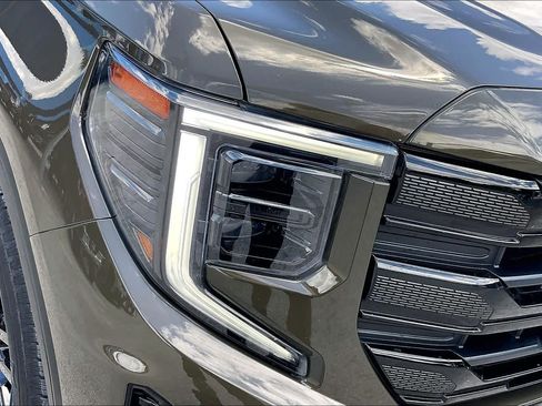 Used 2023 GMC Sierra 1500 Elevation RWD image 27