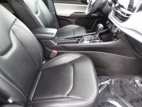 Used 2025 Jeep Compass Limited AWD/4WD image 12