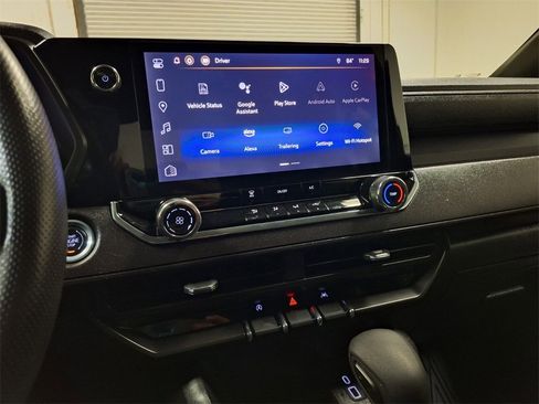 Used 2023 Chevrolet Colorado W/T image 14