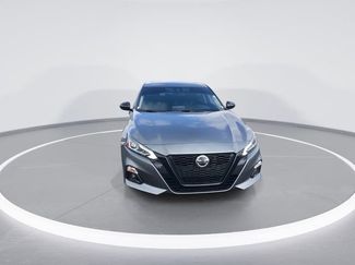 Used 2022 Nissan Altima 2.5 SR w/ Midnight Edition Package video 3