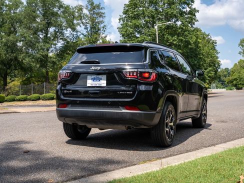 Used 2025 Jeep Compass Limited AWD/4WD image 6