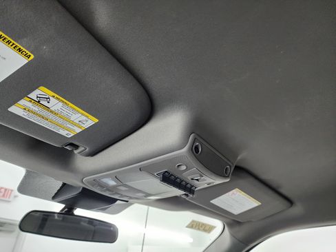 Used 2022 Ford F250 XLT w/ Black Appearance Package image 13