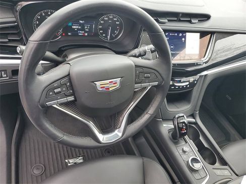 Certified 2025 Cadillac XT6 Sport w/ LPO, Floor Liner Package image 13