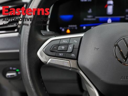 Used 2024 Volkswagen Jetta SE image 15