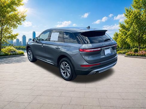 Used 2024 Lincoln Corsair AWD image 4