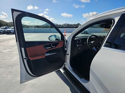 New 2026 Mercedes-Benz GLC 300 4MATIC image 19