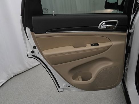 Certified 2021 Jeep Grand Cherokee Limited image 44