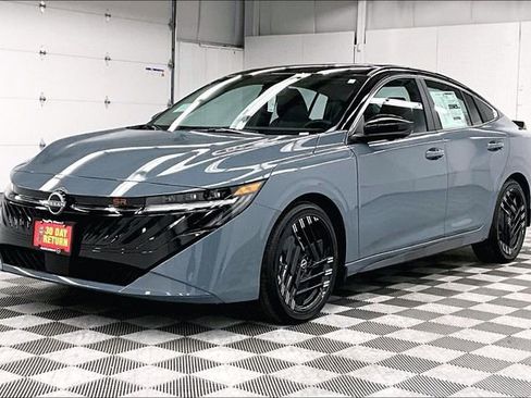 New 2026 Nissan Sentra SR image 2