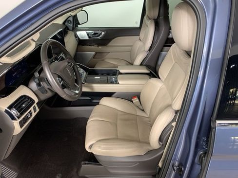 Used 2023 Lincoln Navigator Reserve image 23