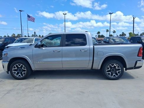 Used 2025 RAM 1500 Laramie AWD/4WD image 4