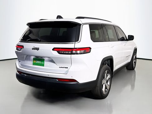Used 2022 Jeep Grand Cherokee L Limited RWD image 10