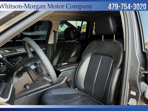 Used 2022 Jeep Grand Cherokee Limited 4xe w/ Luxury Tech Group II image 9